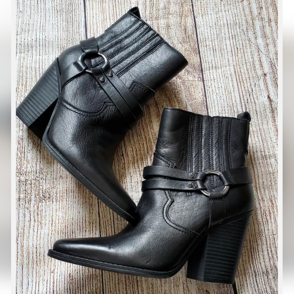 Aldo Black Leather Heeled Boots Size 6.5